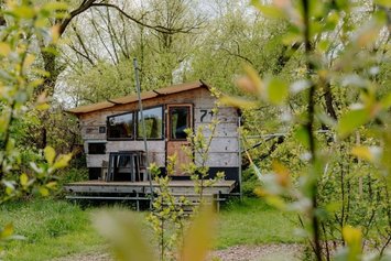 Ein Tiny House im destinature Dorf