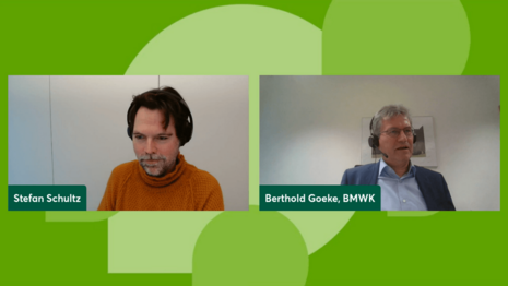 Screenshot von Stefan Schultz und Berthold Goeke vom BMWK beim Online-Event Energiekongress 2022 