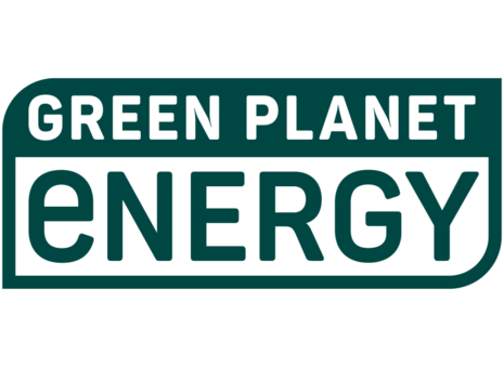 Rechteckiges Logo von Green Planet Energy mit dunkelgrünem Rahmen und weißer Schrift auf grünem Hintergrund