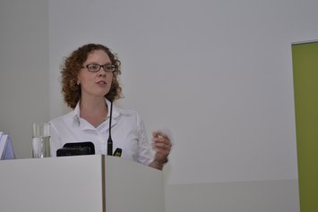 Grünen Bundestagsabgeordneten Julia Verlinden beim Gesprächskreis Bürgerenergie 