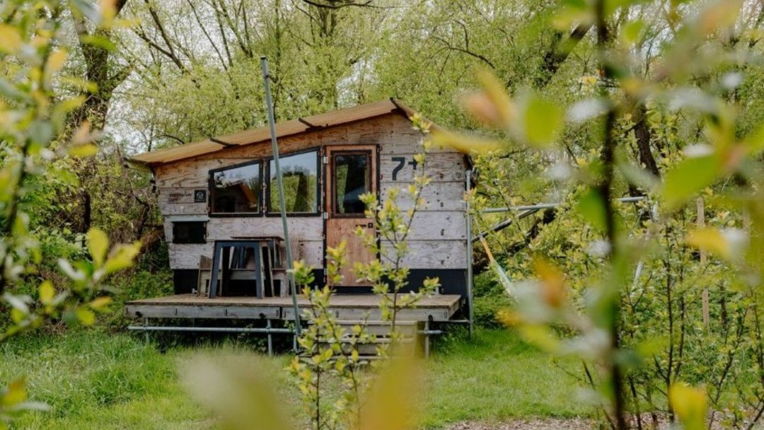 Ein Tiny House im destinature Dorf