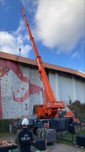 221018_Installationsstart-Nordwandhalle_Marcel-Kummerfeld-169x300.jpg