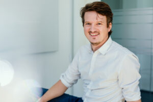 Portrait-Tobias-c-Christine-Lutz-300x200.jpg