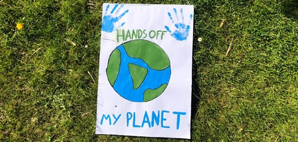 Plakat: Hands off my Planet
